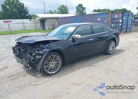 2016 Chrysler 300C z USA, uszkodzony, nr VIN 2C3CCAEG7GH128326